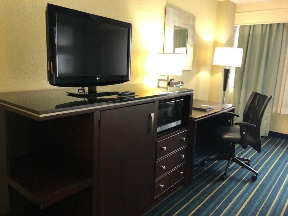 Crowne Plaza Hotel Virginia Beach-Norfolk, An Ihg Hotel Εξωτερικό φωτογραφία